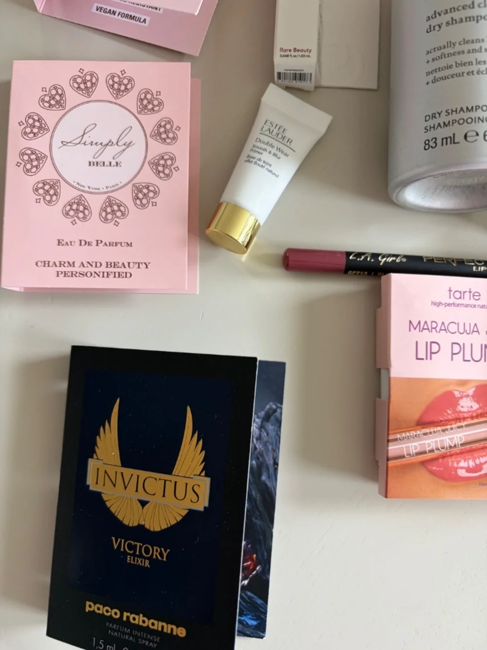 Ulta Beauty make up bag with 19 minis/samples -NEW - Picture 7 of 7